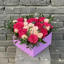 Цветочная композиция из Розы в коробке #REPLACE_PRED# Мосальске