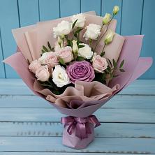 Букет цветов из:  Розы и Лизиантусы в Мосальске