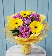 Букет цветов из:  Хризантемы и Герберы в Мосальске