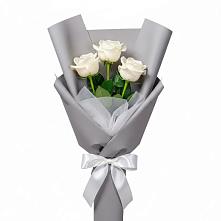 Букет 3 белые розы в Мосальске