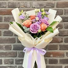 Букет цветов из:  Лизиантусы и Розы #REPLACE_PRED# Мосальске