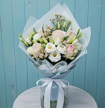 Букет цветов из:  Розы и Лизиантусы в Мосальске