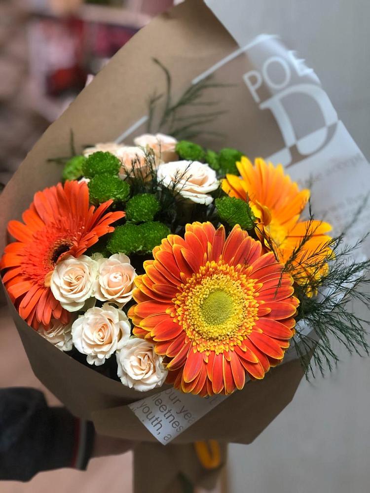 Букет цветов из: Герберы, Хризантемы и Розы в Мосальске