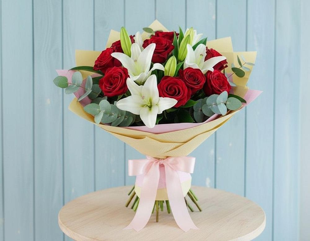 Букет цветов из: Лилии и Розы в Мосальске